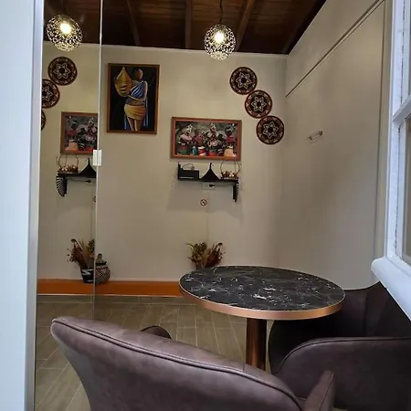 Luxorange Apartment *