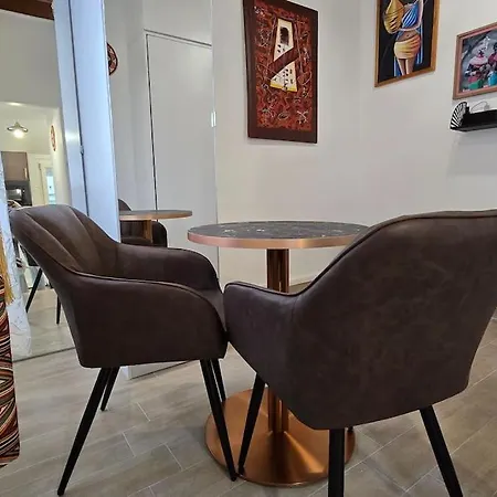 Apartment Luxorange *