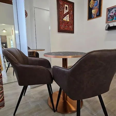 Διαμέρισμα Luxorange *