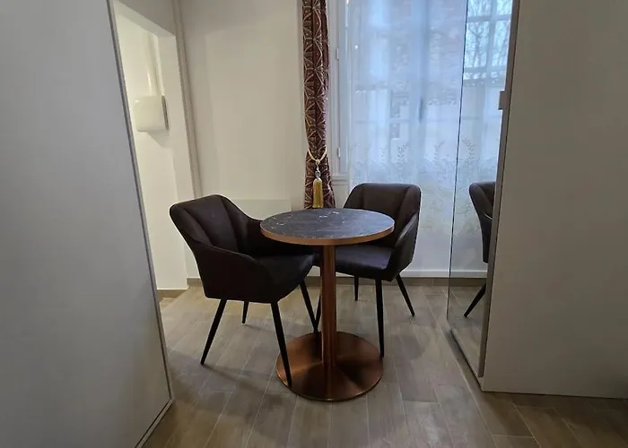Luxorange Apartment